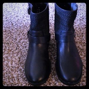 Vince Camuto Boots NWOT in original box